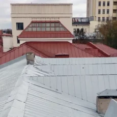 Ремонт кровли из профнастила