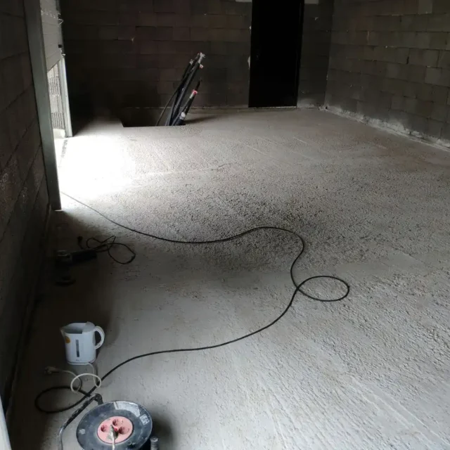 garage-floor-001-0530-140157-010